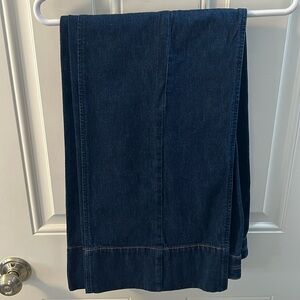 Ann Taylor wide leg trouser jeans women’s size 4 medium dark wash zip & 2 button